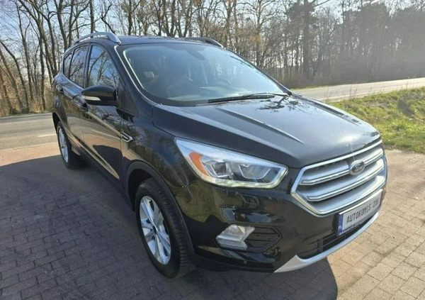 Ford Kuga cena 68900 przebieg: 70000, rok produkcji 2017 z Kalisz małe 352